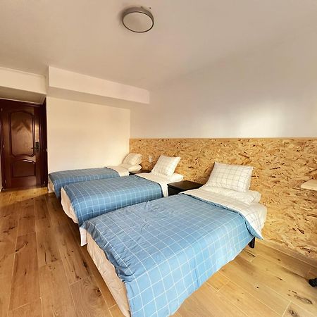 Fudodo舒适3 Beds Hotel โอสปิตาเล็ต เดอ โยเบรกัต ภายนอก รูปภาพ